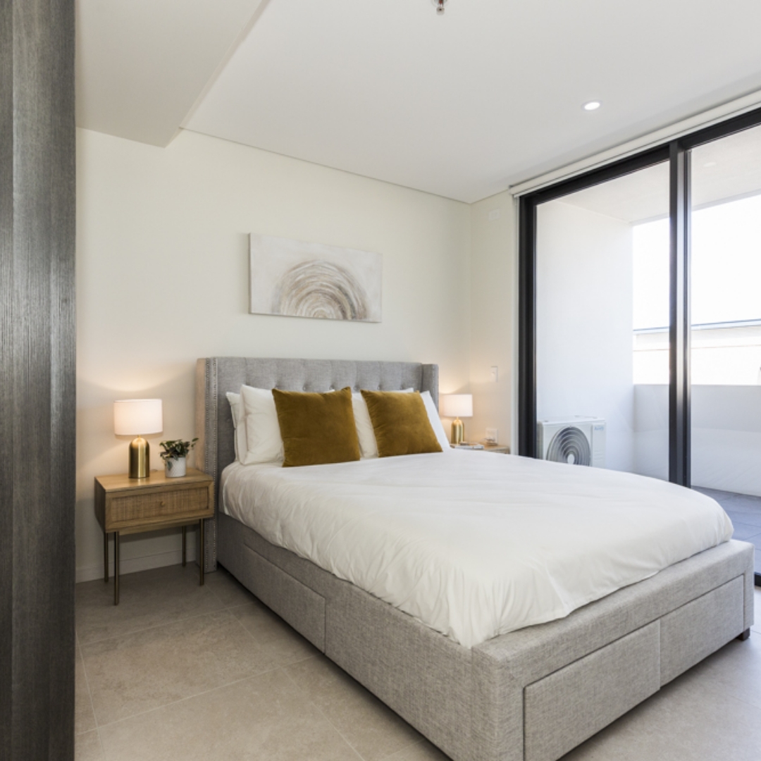 A luxurious modern bedroom